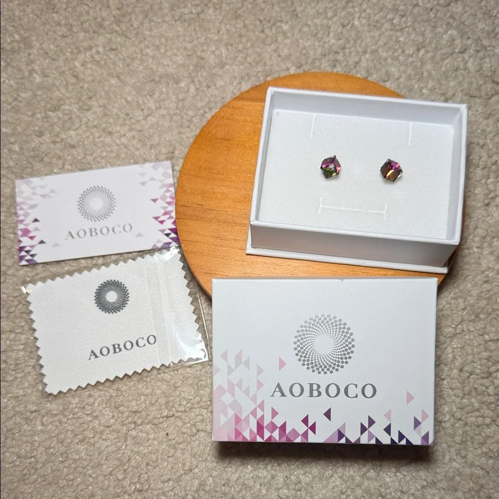 Elegant Multicolor 925 Silver Crystal Stud Earrings - Picture 8 of 16